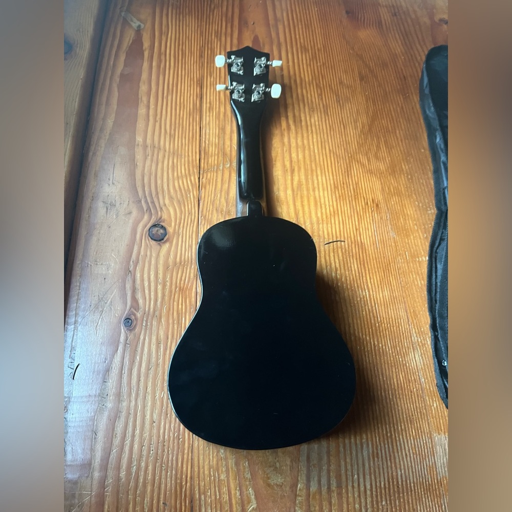 Pomaikai soprano ukulele - Picture 2 of 4